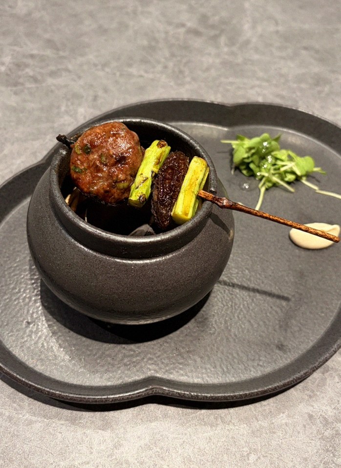 고우가 역삼점 강남 · 강남 한우오마카세 강남 룸식당 · 한 접시씩 정성껏 플레이팅된 한우 코스 요리