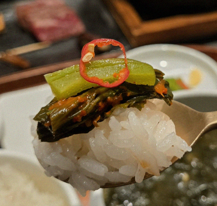 GOWOOGA Gangnam·Yeoksam · 食事コースとお供