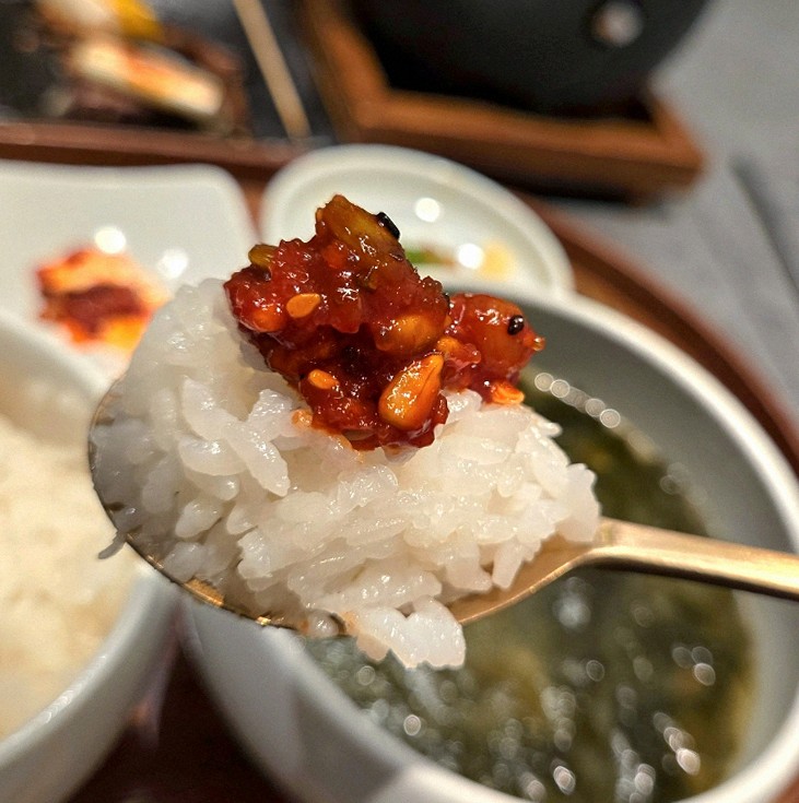 GOWOOGA Gangnam·Yeoksam · 食事コースとお供
