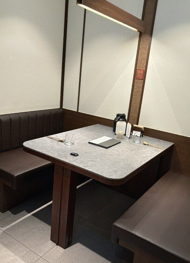 고우가 역삼점 강남 · 강남 한우오마카세 강남 룸식당 · 전 좌석 프라이빗 룸 내부 분위기