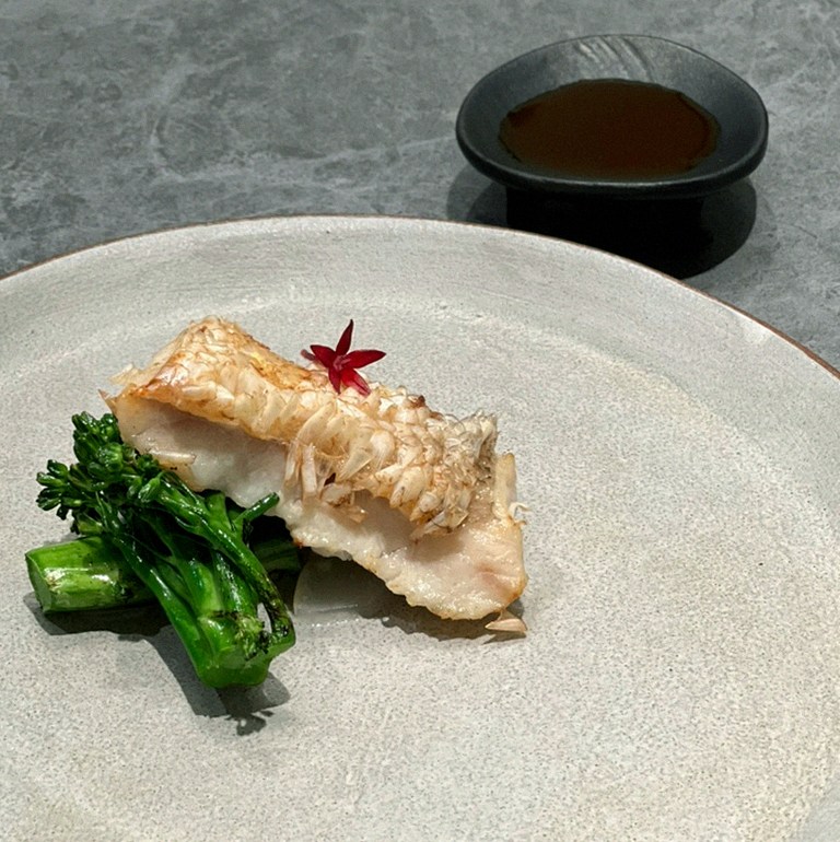 고우가 역삼점 강남 · 강남 한우오마카세 강남 데이트코스 · 코스에 곁들여지는 해산물 요리