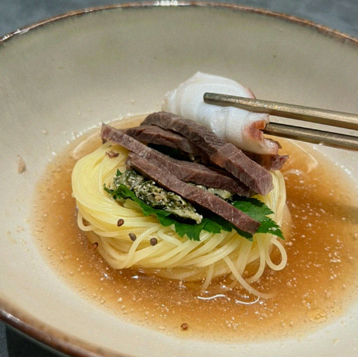 고우가 역삼점 강남 · 강남 한우오마카세 강남 데이트코스 · 한 접시씩 정성껏 플레이팅된 한우 코스 요리