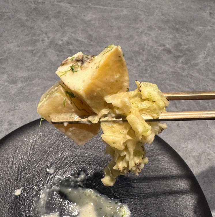 GOWOOGA Gangnam·Yeoksam · fresh Hanwoo beef tartare (yukhoe)