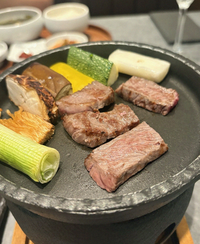 고우가 역삼점 강남 · 강남 한우오마카세 강남 룸식당 · 비장탄 그릴 위에서 익어가는 한우