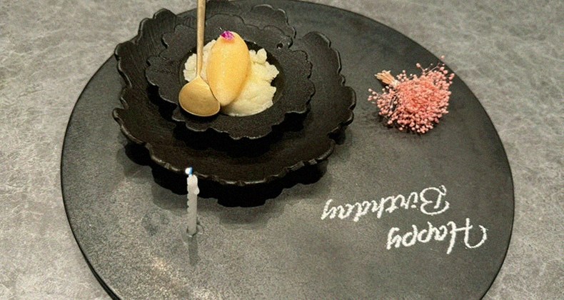 GOWOOGA Gangnam·Yeoksam · dessert to close the omakase
