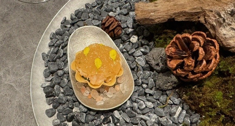 GOWOOGA Gangnam·Yeoksam · fresh Hanwoo beef tartare (yukhoe)