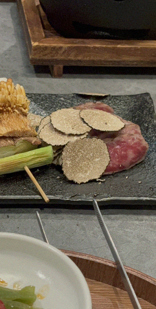 GOWOOGA Gangnam·Yeoksam · fresh Hanwoo beef tartare (yukhoe)