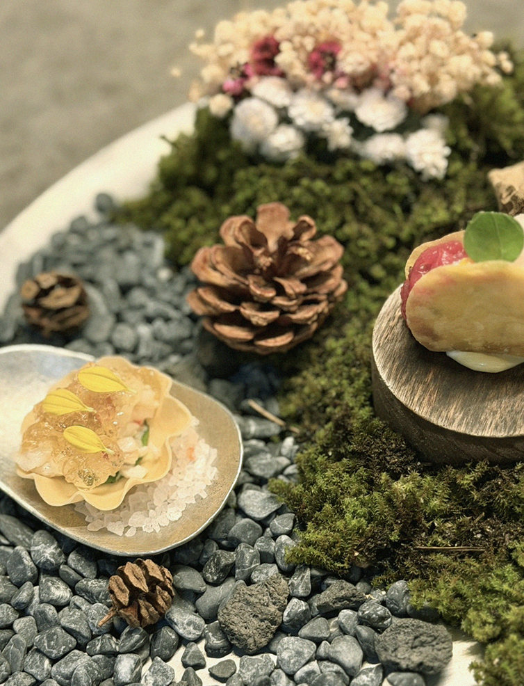GOWOOGA Yeouido · fresh Hanwoo beef tartare (yukhoe)