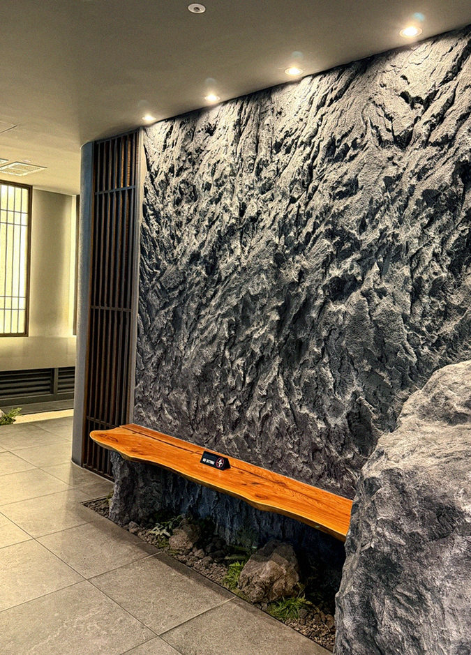 GOWOOGA Yeouido · restaurant entrance and signage