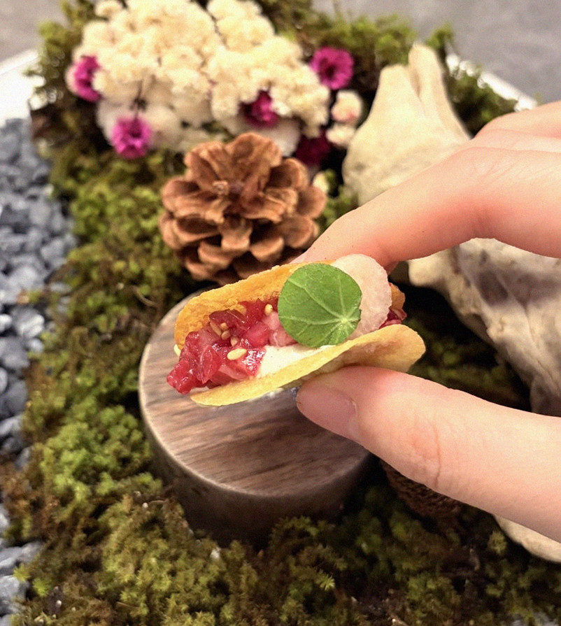 GOWOOGA Yeouido · 新鲜韩牛生拌牛肉