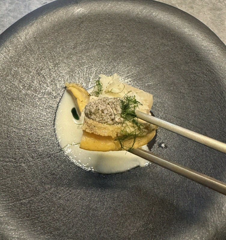 고우가 여의도점 · 여의도 룸식당 더현대서울 맛집 · 신선한 한우 육회