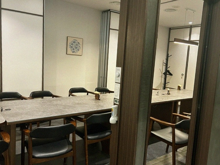 고우가 여의도점 · 여의도 룸식당 여의도 상견례 · 전 좌석 프라이빗 룸 내부 분위기