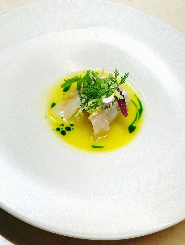 WOOARA Gwanghwamun · a plated course of Hanwoo beef