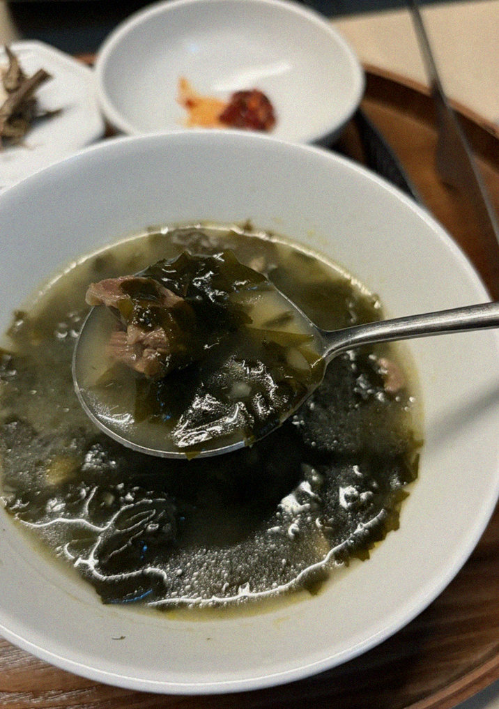 WOOARA Gwanghwamun · 締めの温かいスープ