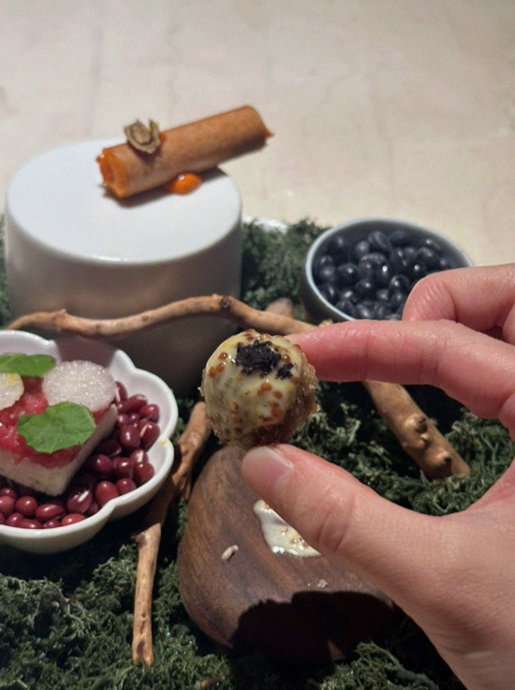 WOOARA Gwanghwamun · dessert to close the omakase