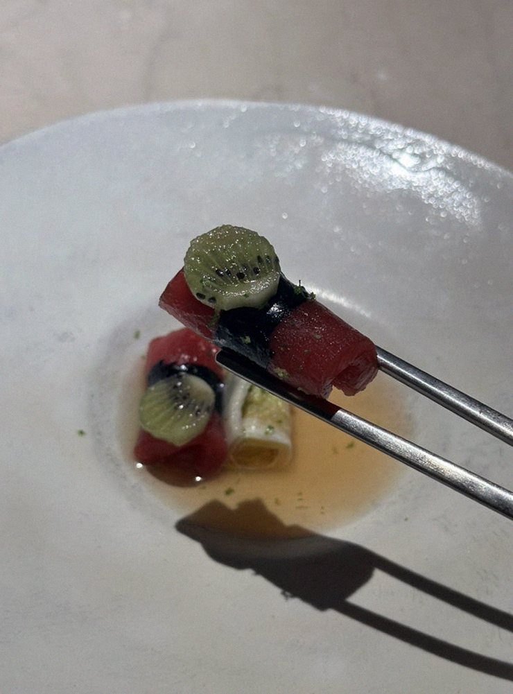 WOOARA Gwanghwamun · a plated course of Hanwoo beef