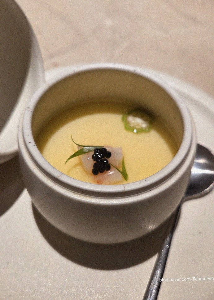 WOOARA Gwanghwamun · 締めの温かいスープ
