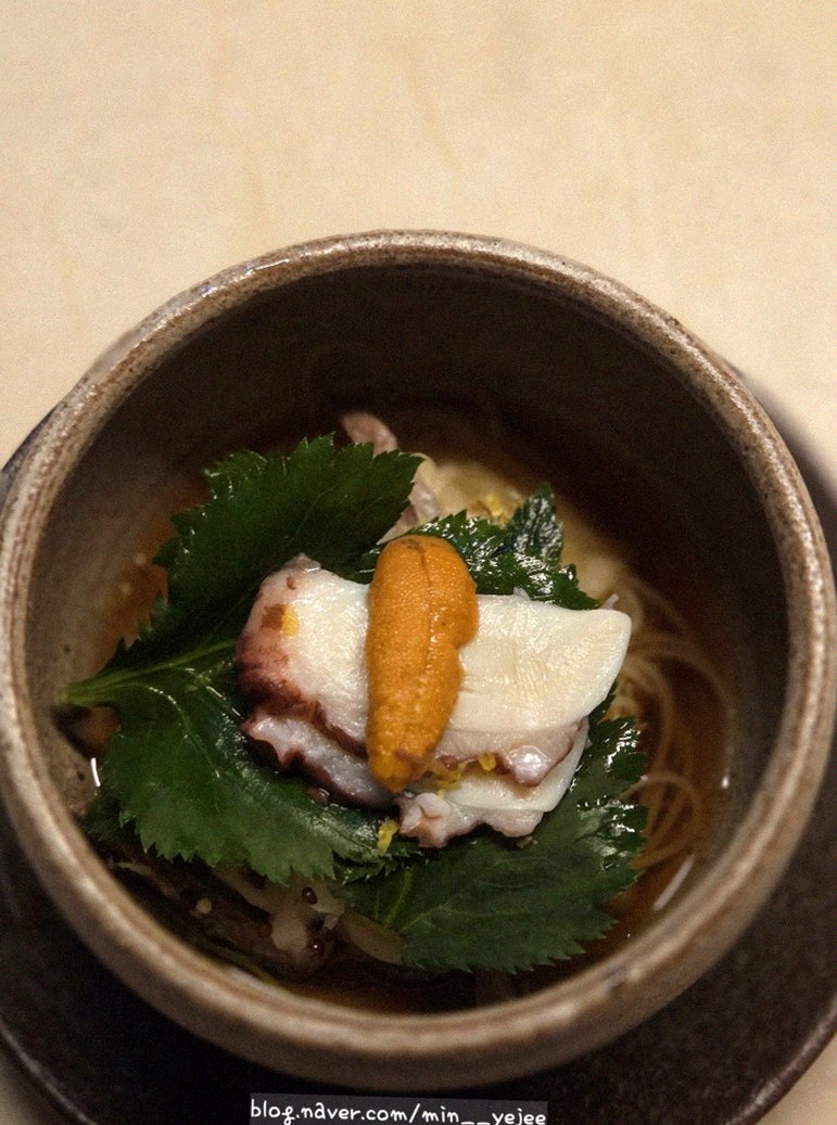 우아라 광화문점 · 서울 한우오마카세 광화문 상견례 · 신선한 한우 육회