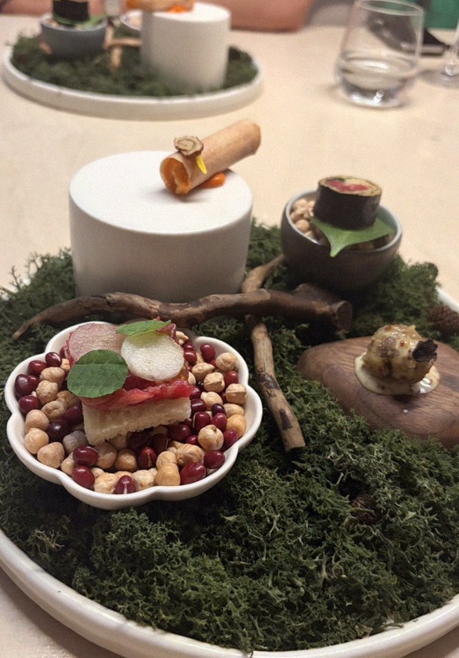 WOOARA Gwanghwamun · a plated course of Hanwoo beef