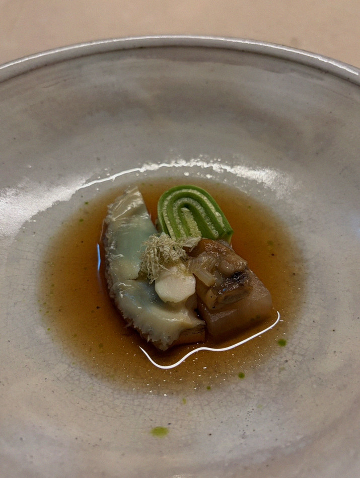 WOOARA Gwanghwamun · a plated course of Hanwoo beef