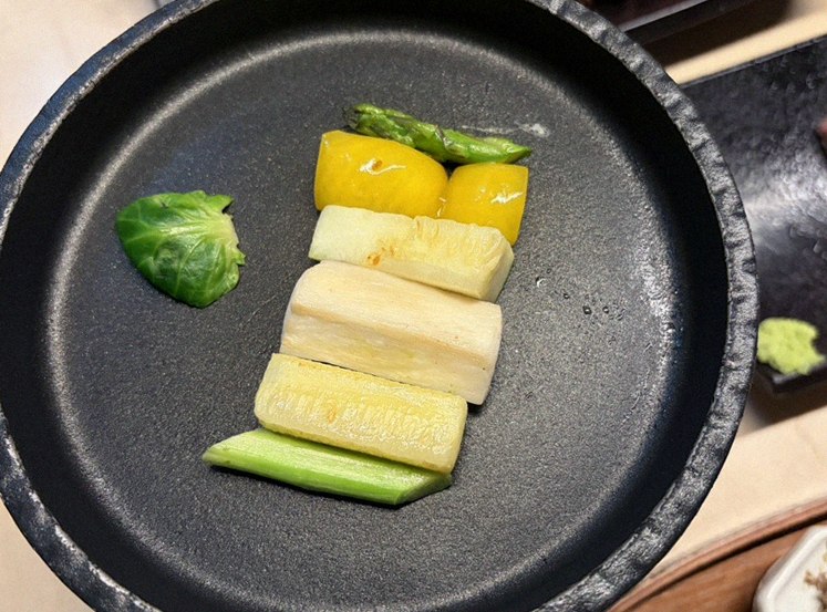WOOARA Gwanghwamun · assorted Korean side dishes (banchan)