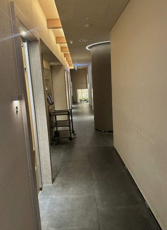 WOOARA Gwanghwamun · a private dining room — every table is a private room