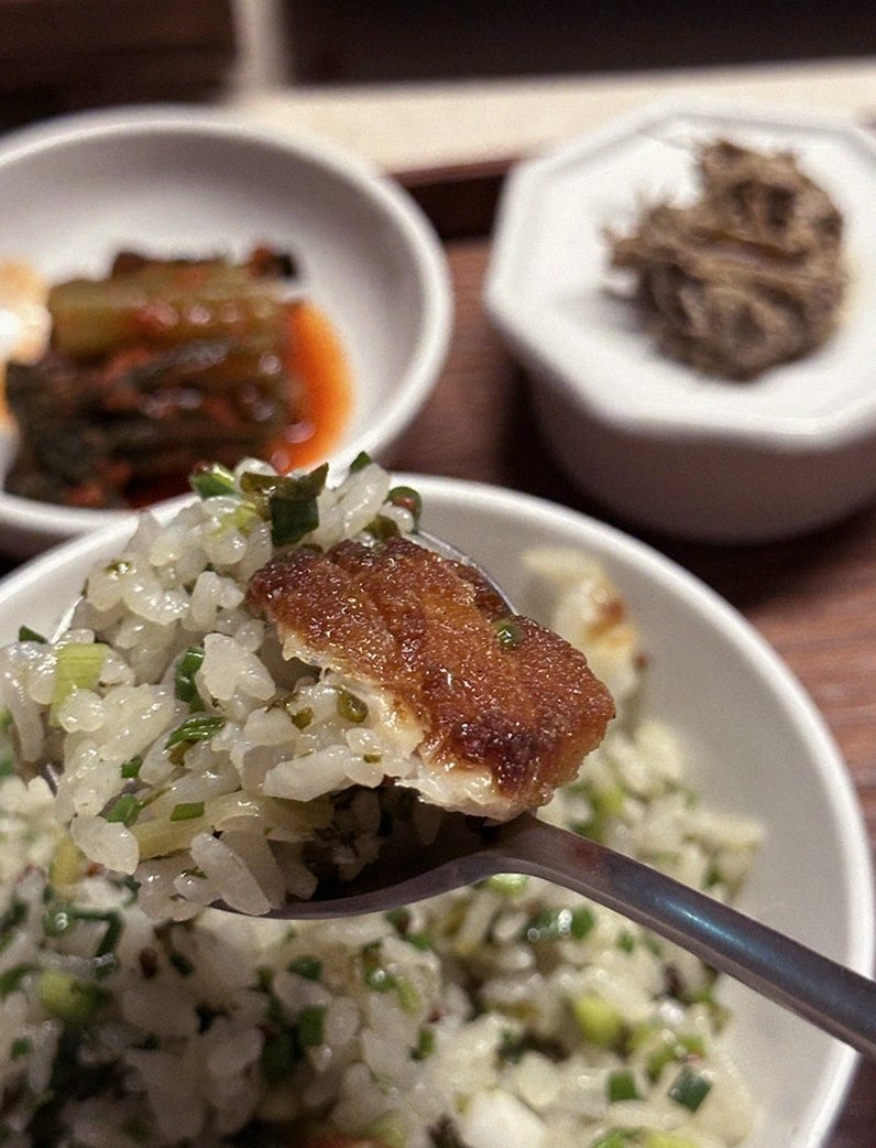 우아라 여의도점 · 여의도 룸식당 여의도 맛집 · 식사 코스와 곁들임