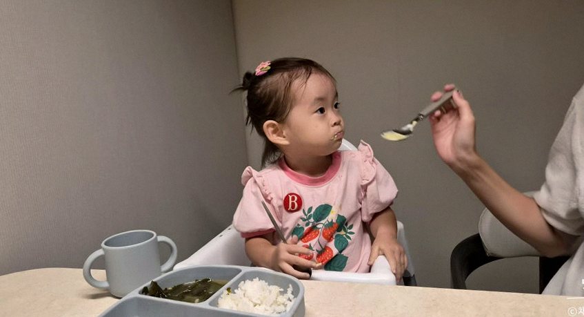 우아라 여의도점 · 여의도 룸식당 여의도 맛집 · 식사 코스와 곁들임