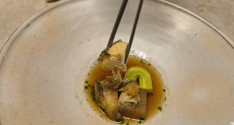 우아라 여의도점 · 여의도 룸식당 여의도 맛집 · 따뜻하게 마무리하는 국물 요리