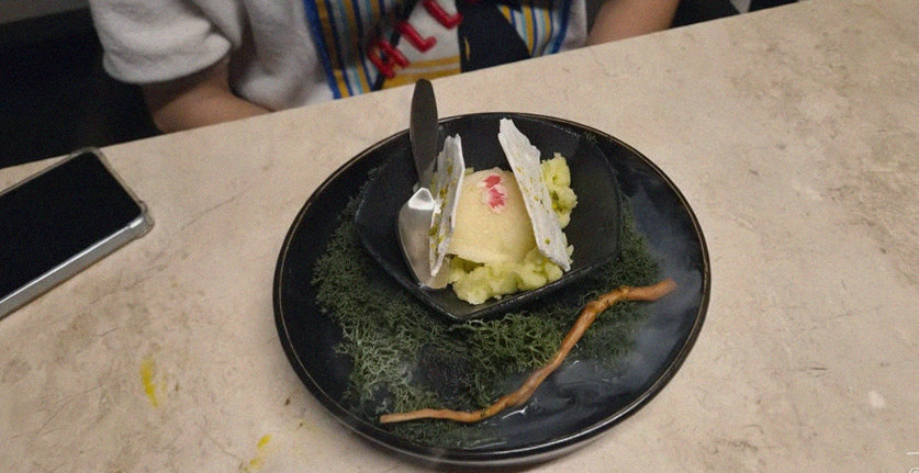 우아라 여의도점 · 여의도 룸식당 여의도 맛집 · 신선한 한우 육회