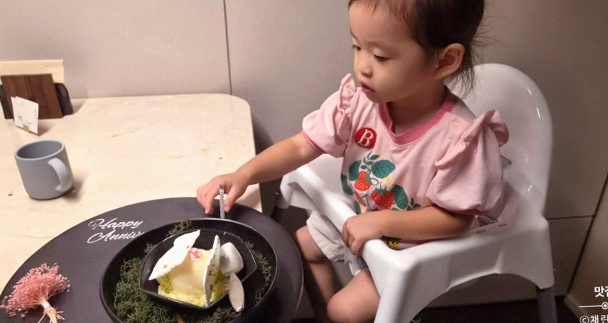 우아라 여의도점 · 여의도 룸식당 여의도 맛집 · 식사 코스와 곁들임