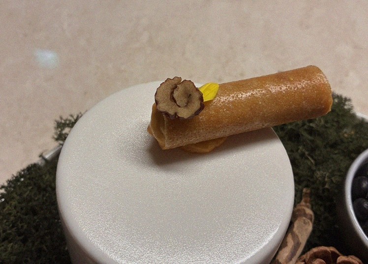 WOOARA Yeouido · a plated course of Hanwoo beef