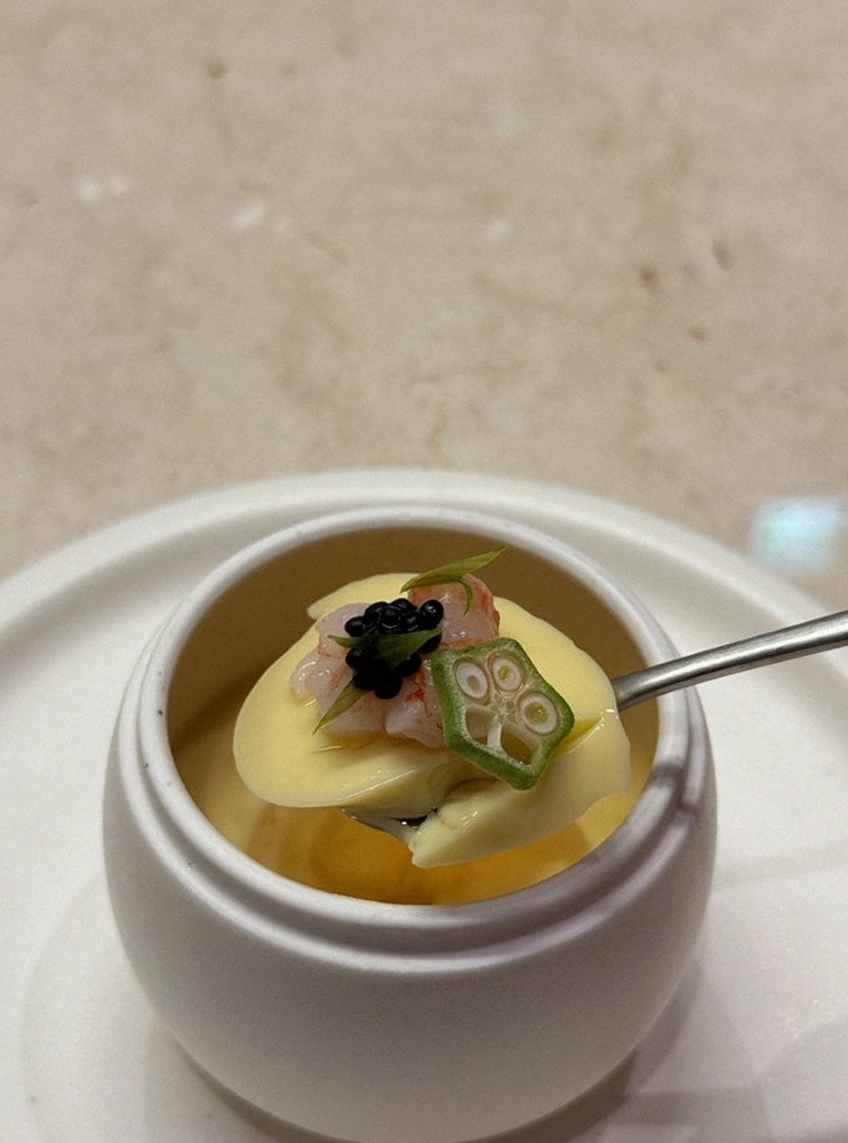 우아라 여의도점 · 여의도 룸식당 여의도 맛집 · 따뜻하게 마무리하는 국물 요리