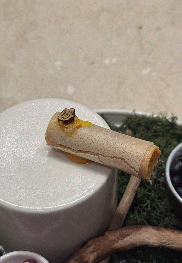 우아라 여의도점 · 여의도 룸식당 여의도 맛집 · 한 접시씩 정성껏 플레이팅된 한우 코스 요리