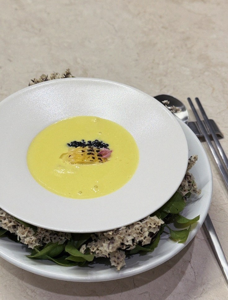 우아라 여의도점 · 여의도 룸식당 여의도 맛집 · 한 접시씩 정성껏 플레이팅된 한우 코스 요리