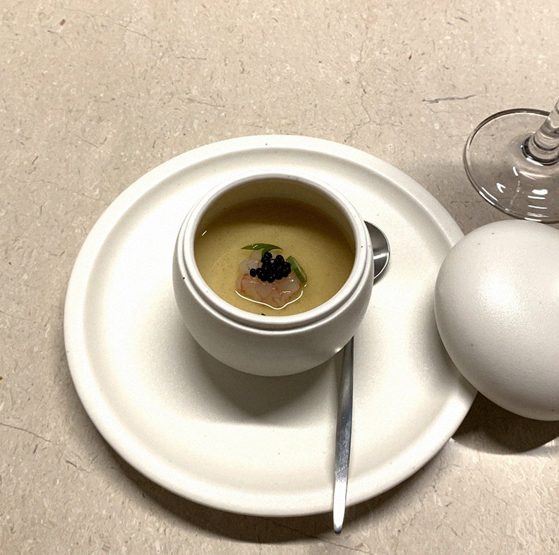우아라 여의도점 · 여의도 룸식당 여의도 맛집 · 따뜻하게 마무리하는 국물 요리