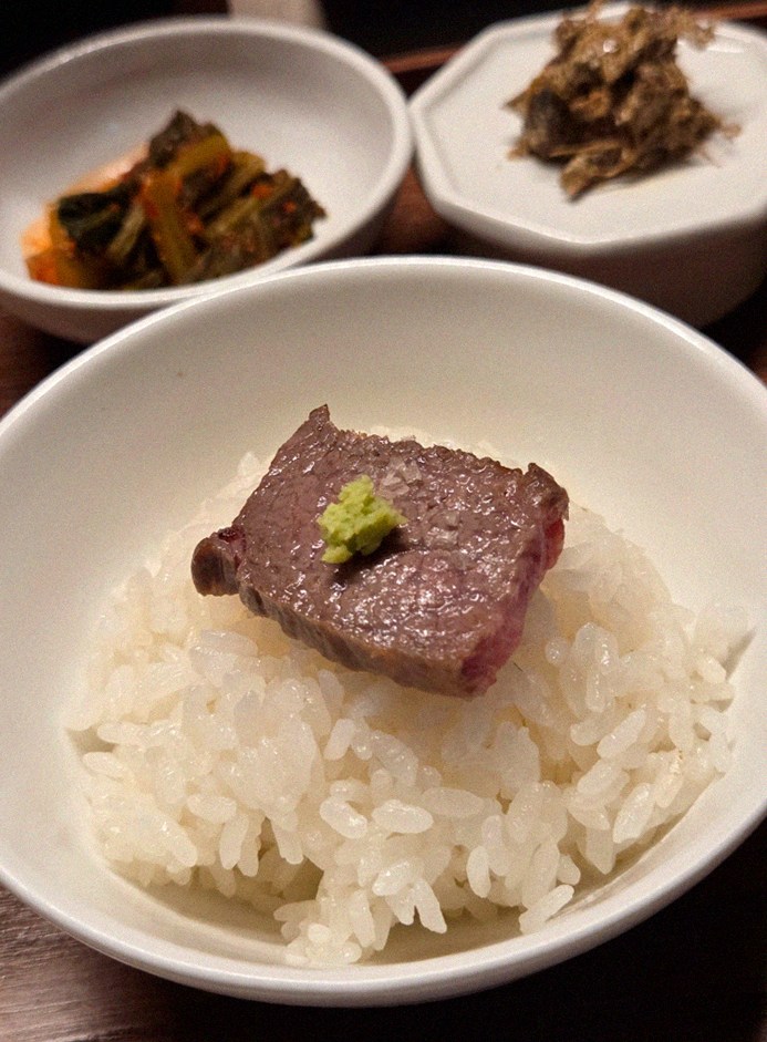 우아라 여의도점 · 여의도 룸식당 여의도 맛집 · 식사 코스와 곁들임