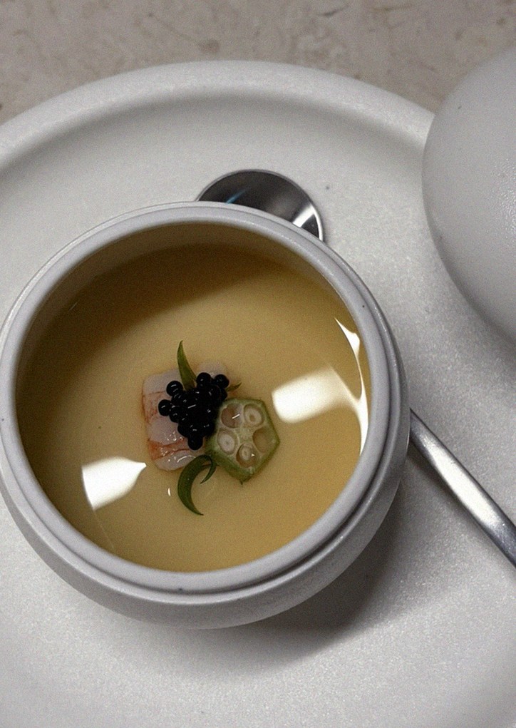 WOOARA Yeouido · 收尾的热汤