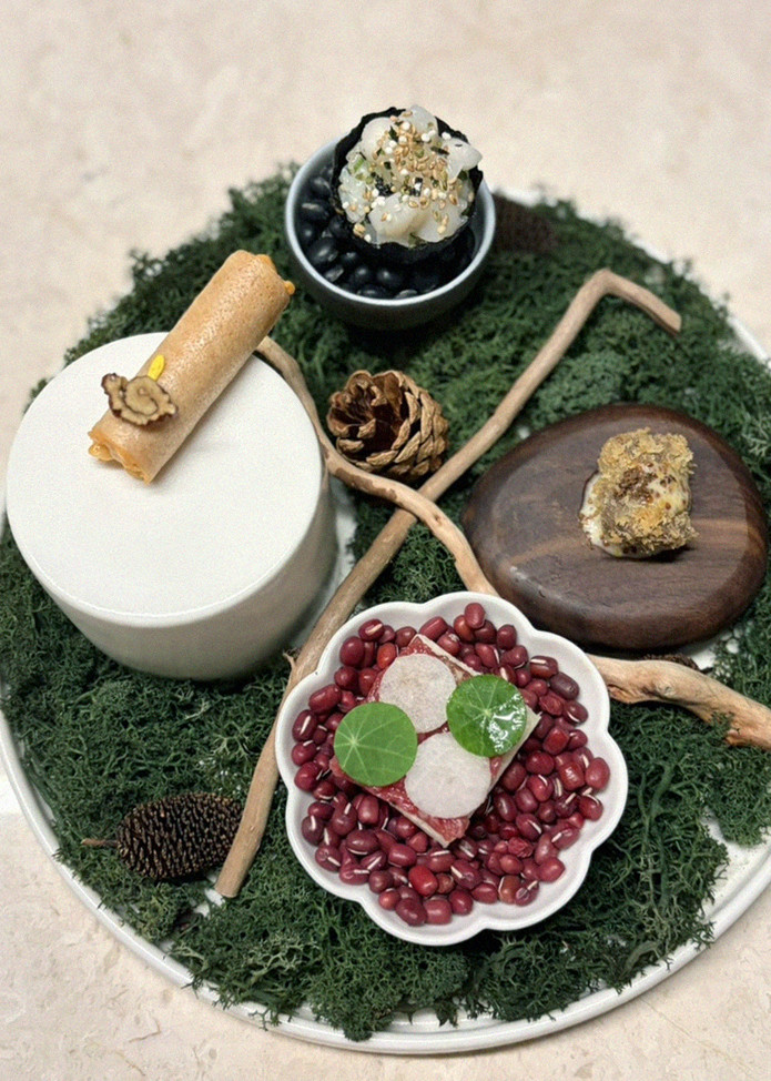 WOOARA Yeouido · 招牌韩牛展示 — 木盒中呈现的雪花韩牛与鱼子酱