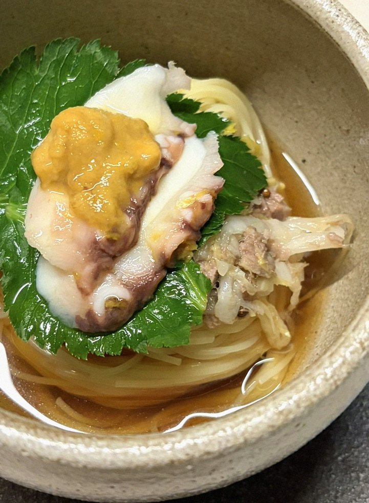 WOOARA Yeouido · 套餐中搭配的海鲜料理