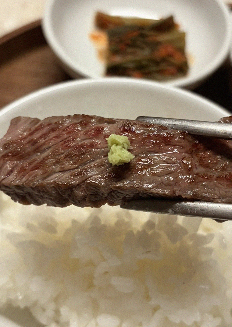 WOOARA Yeouido · 新鲜韩牛生拌牛肉