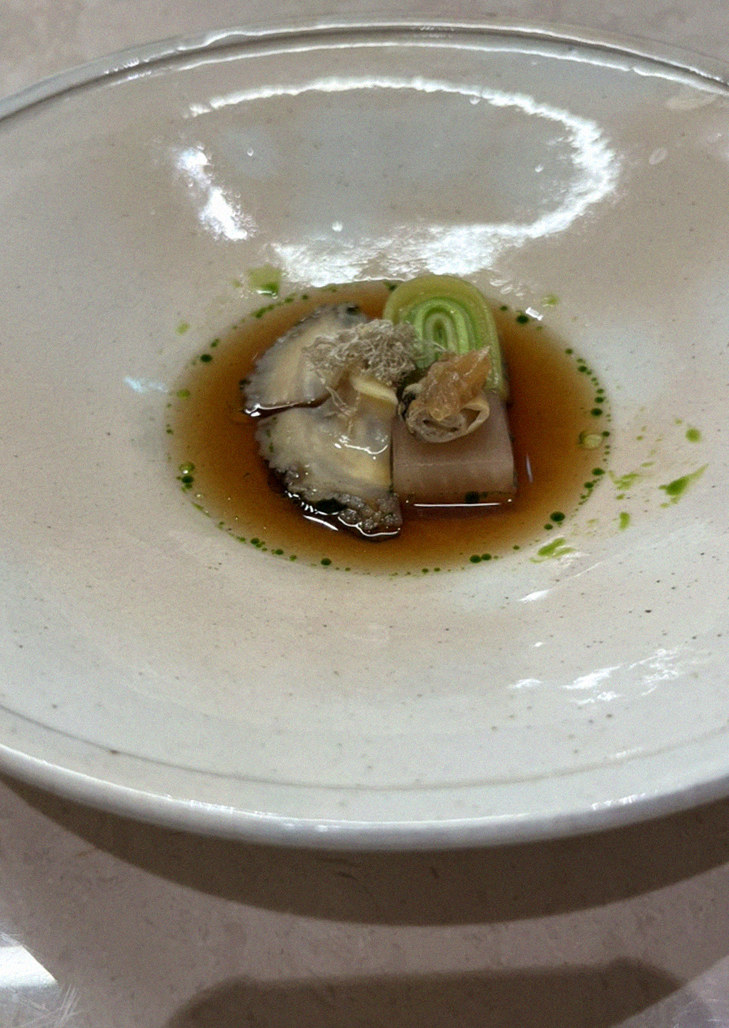 WOOARA Yeouido · seafood course served alongside the beef