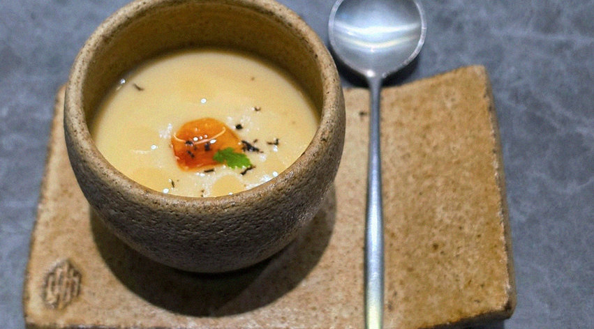 WOOHANA Jonggak · a warm soup to finish the course