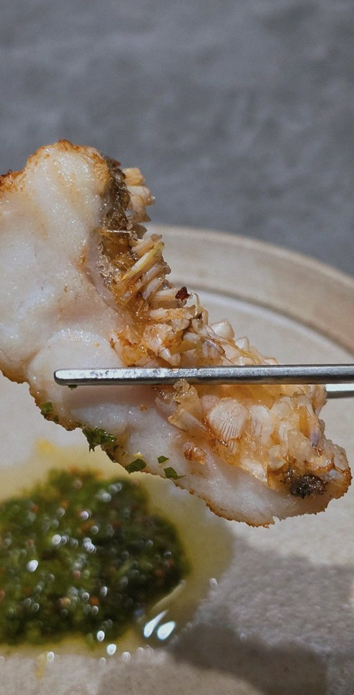 WOOHANA Jonggak · seafood course served alongside the beef