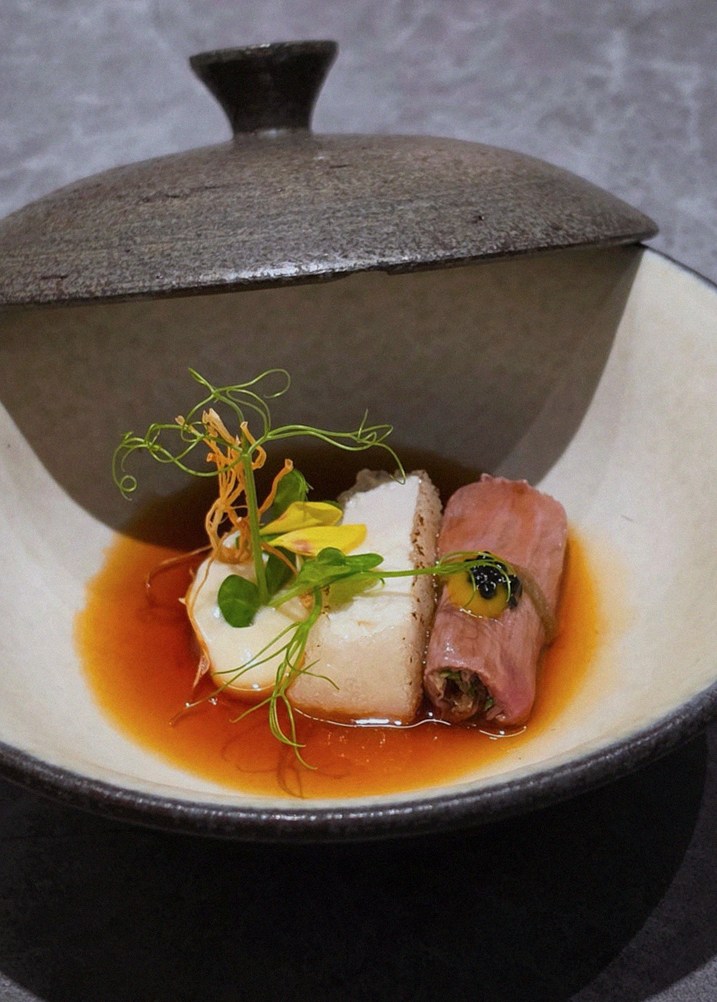 WOOHANA Jonggak · a plated course of Hanwoo beef