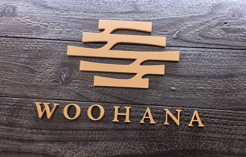 WOOHANA Jonggak · restaurant entrance and signage