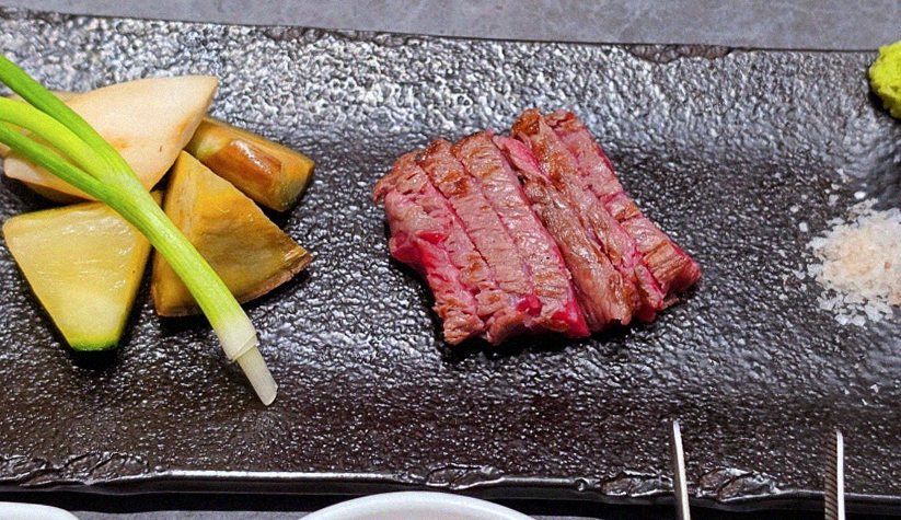 WOOHANA Jonggak · premium marbled Hanwoo beef presented before grilling