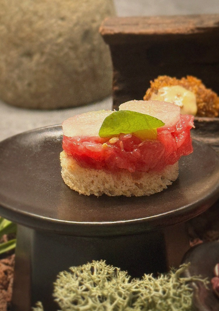WOOHANA Jonggak · fresh Hanwoo beef tartare (yukhoe)