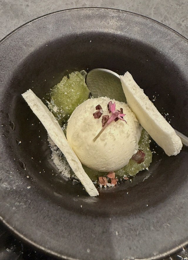 우하나 종각역점 · 광화문 맛집 한우오마카세 · 코스를 마무리하는 디저트