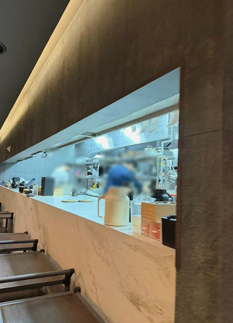 우하나 종각역점 · 광화문 맛집 한우오마카세 · 매장 입구와 안내